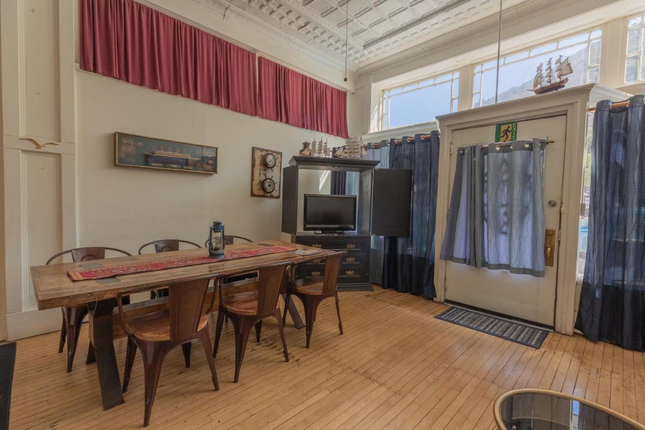 Bisbee Grand Hotel Экстерьер фото